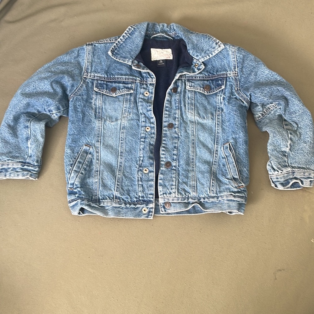 PLACE  Denim w 4 pockets  fully lined  size M  Kids JACKET size  7/8”